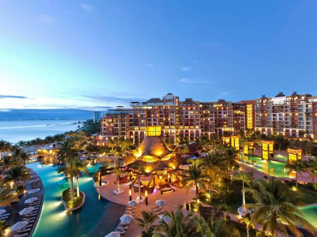 2Bd Del Palmar Cancun Oceanview Pool & Resort
